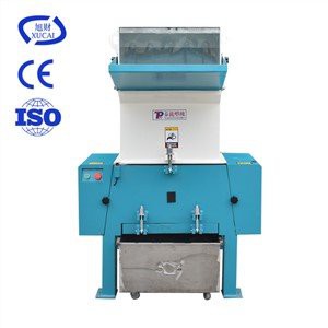 Малка машина за трошене на пластмаса